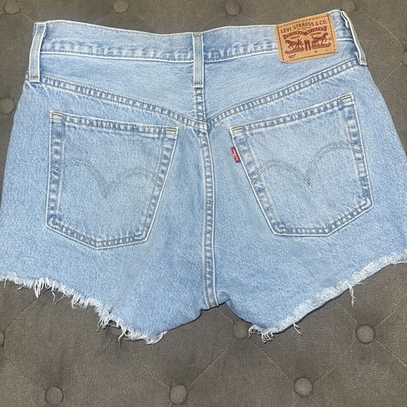 Levi’s 501 Button Fly Shorts - Picture 3 of 5